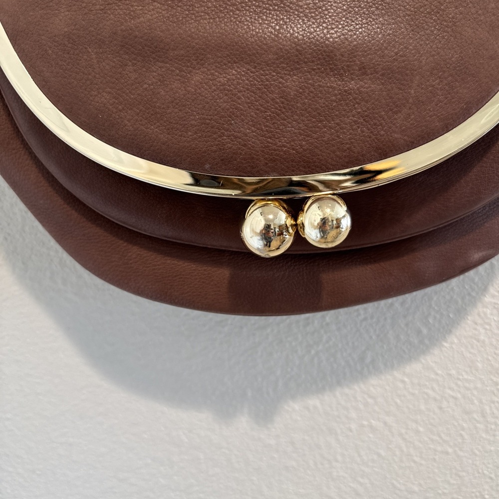 Vtg Y2K Bulga Brown Leather Kisslock Shoulder Bag Purse Satchel Buckle Details‎ - Picture 3 of 16